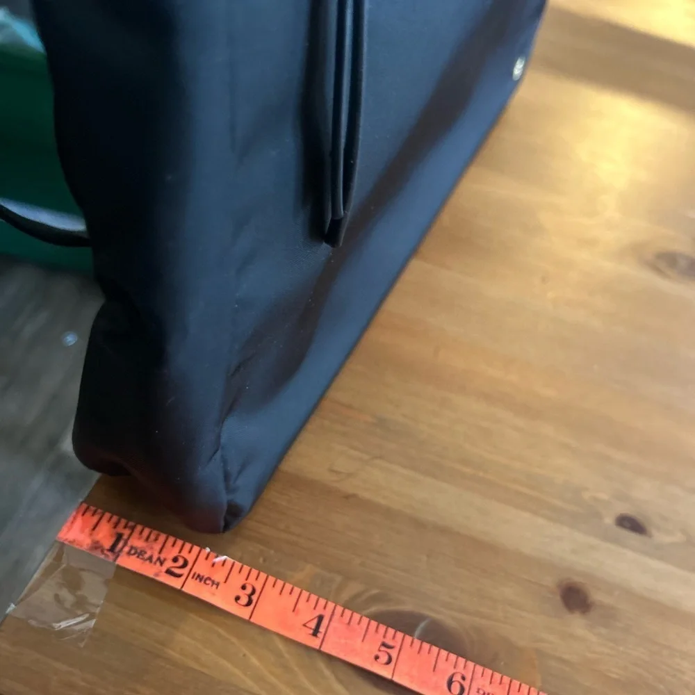 SAMSONITE SMARTSLEEVE CONVERTIBLE SLIM SOFT BRIEF LAPTOP CASE BLACK NYLON